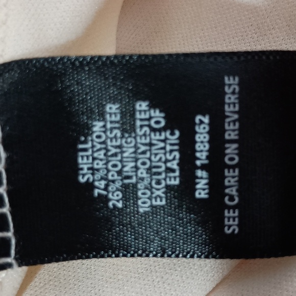 Torrid NWT Floral Elastic Waist Tea Length Skirt Size 2 equivalent to an 18-20 - Picture 7 of 12